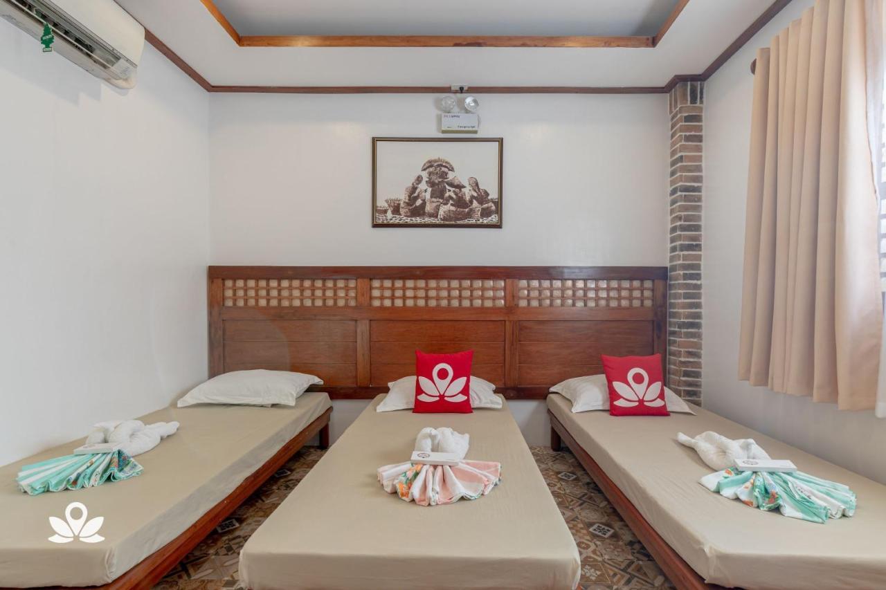 ZEN Rooms Casa Lorenzo Legazpi Esterno foto