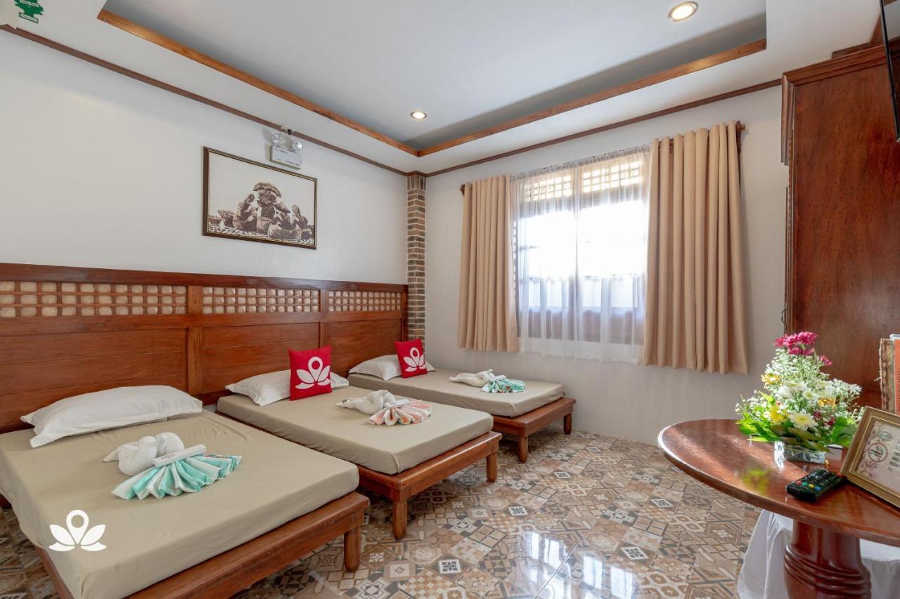 ZEN Rooms Casa Lorenzo Legazpi Esterno foto